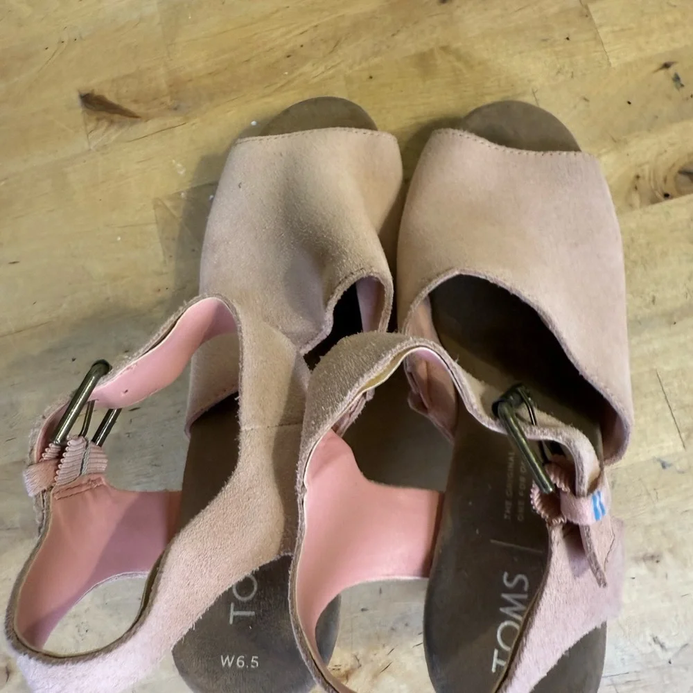 TOMS Tropaz Pink Suede Cork Wedge Sandals Women’s 6.5